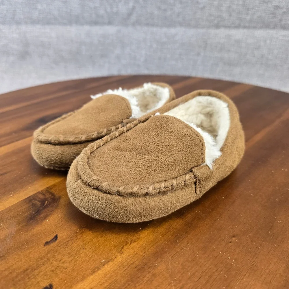 The Children's Place Brown Moccasin Slippers Kids Size 6-7 Plush Lined